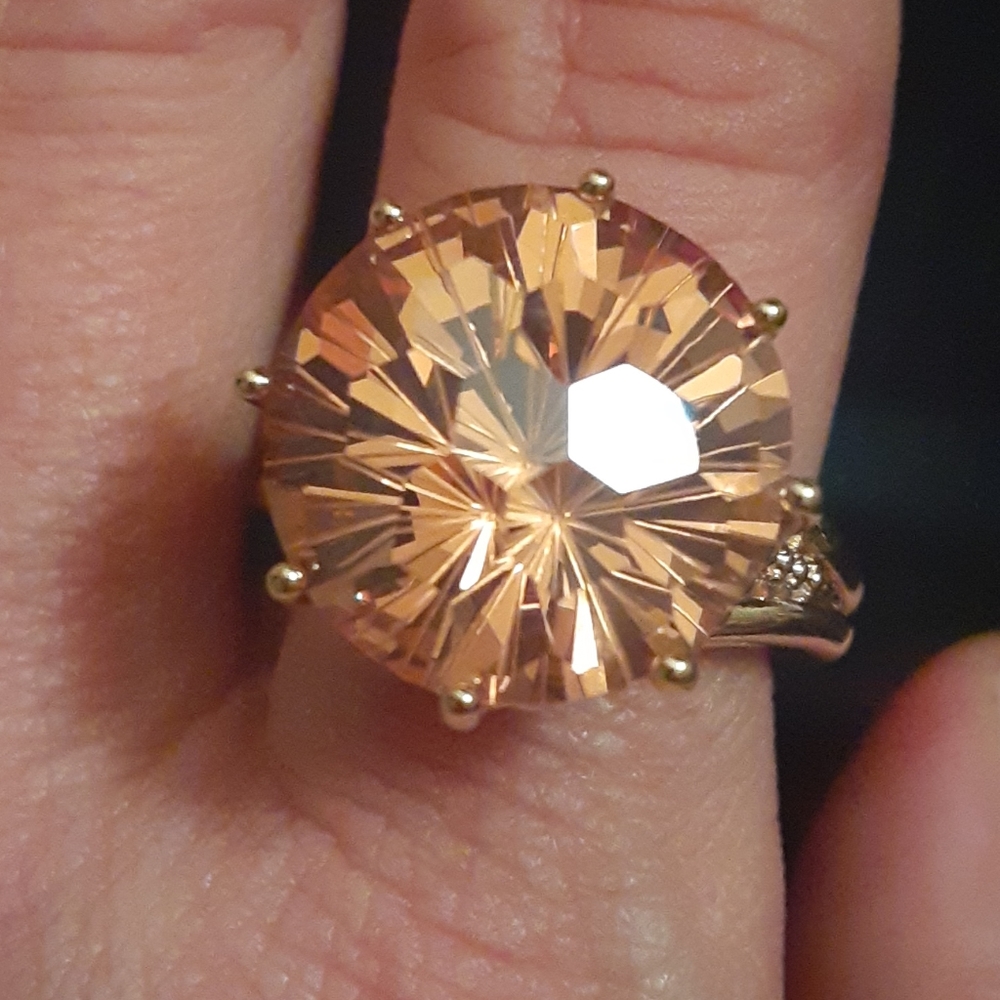 Gold tone and Citrine ring